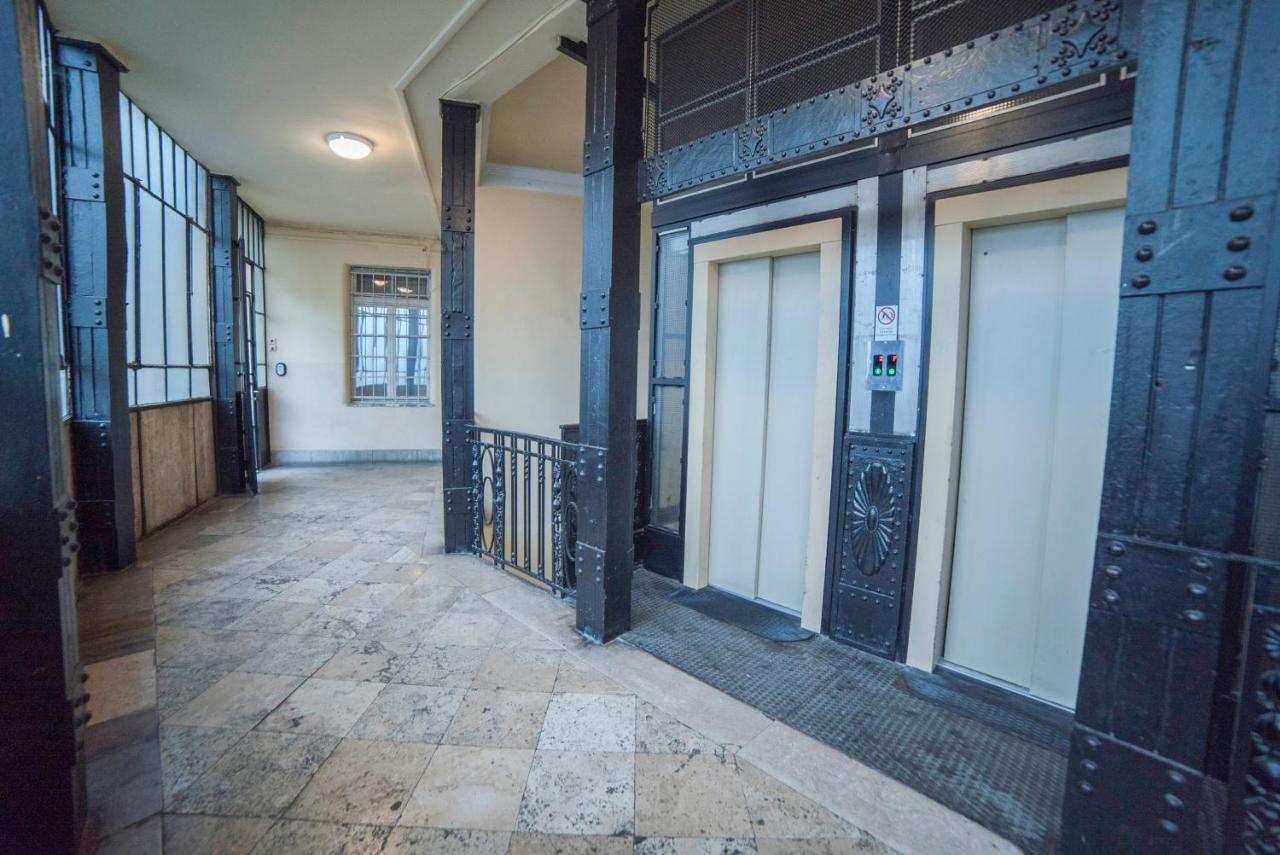 Maria Boutique Suits Budapeste Exterior foto